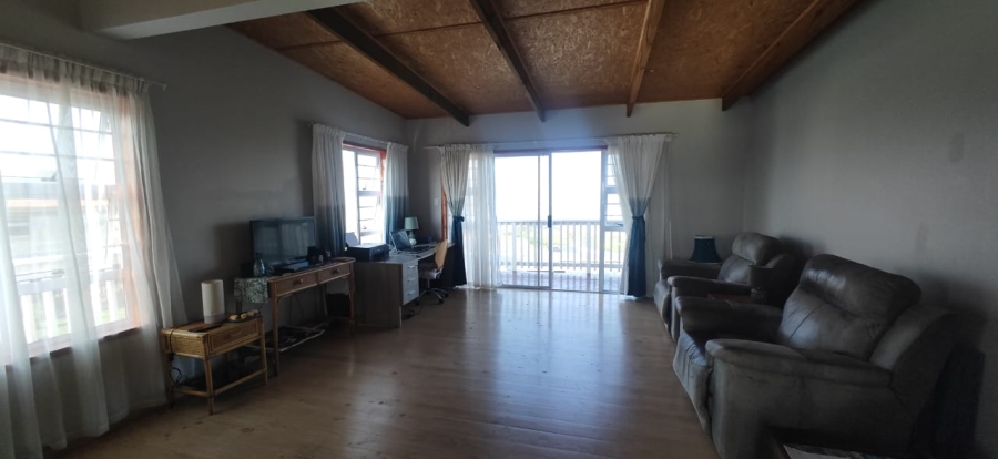 5 Bedroom Property for Sale in Seemeeu Park Western Cape